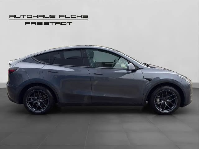 Tesla Model Y AWD Dual Motor Performance