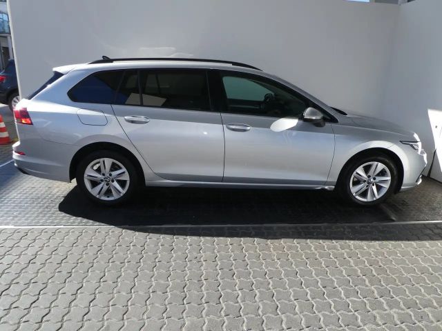 Volkswagen Golf Life Variant