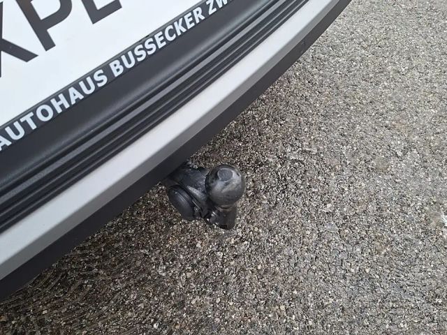 Ford Explorer AWD EV Premium