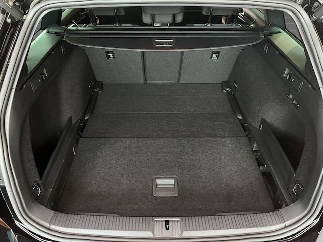 Volkswagen Passat Business R-Line Variant