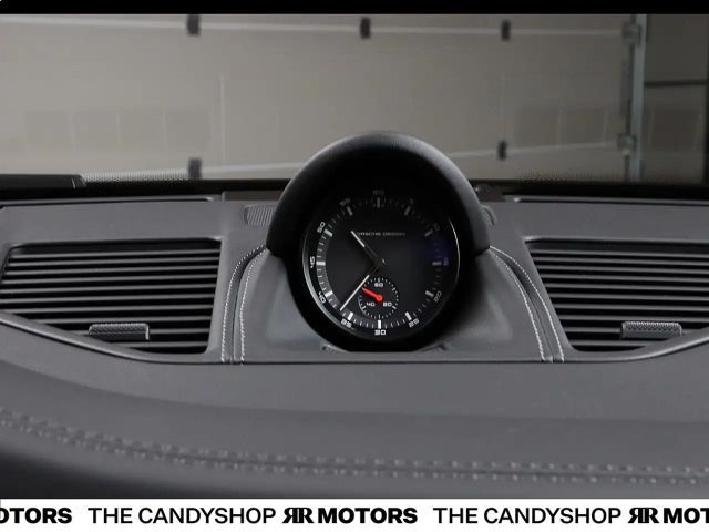 Porsche 911 4 Cabrio GTS Targa