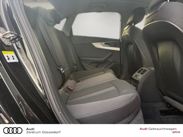 Audi A4 35 TFSI S-Tronic Sedan