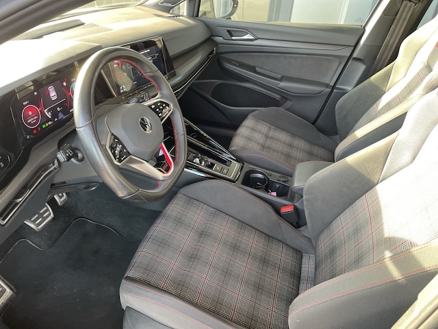 Volkswagen Golf 2.0 TSI DSG Golf VIII IQ.Drive