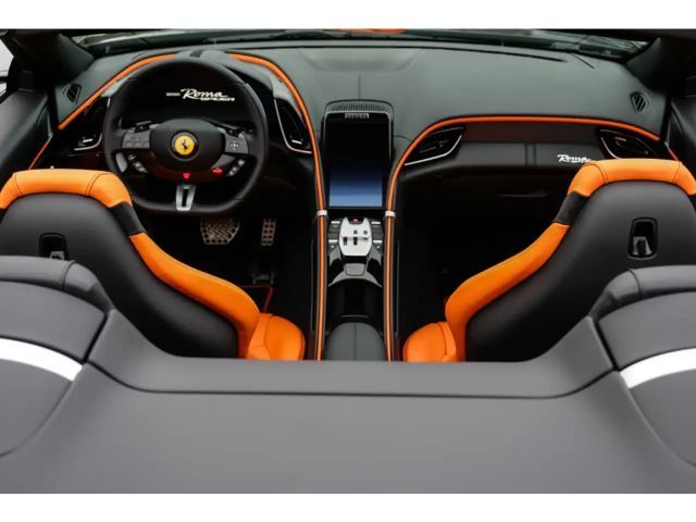 Ferrari Roma Spider