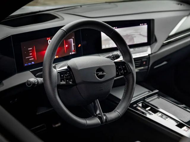 Opel Astra GSe Hybrid