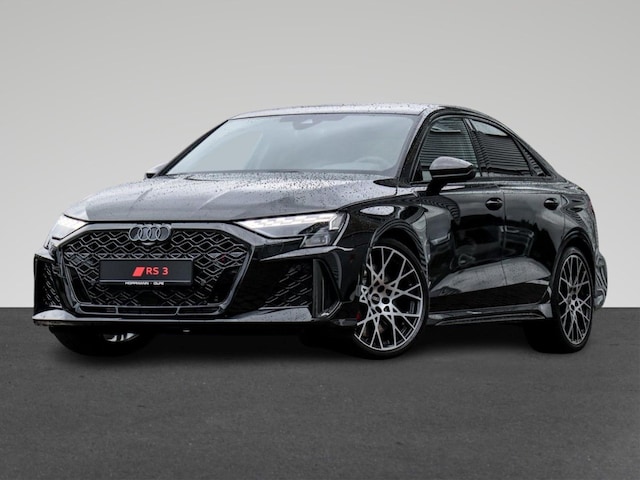 Audi RS3 Quattro S-Tronic Sedan
