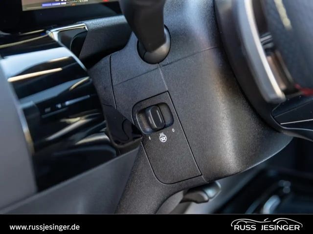 Mercedes-Benz EQA 300 4MATIC AMG Line