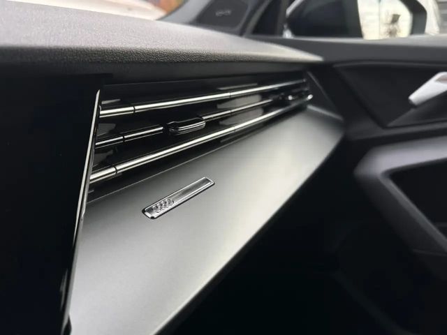 Audi A3 30 TFSI Sedan Sportback