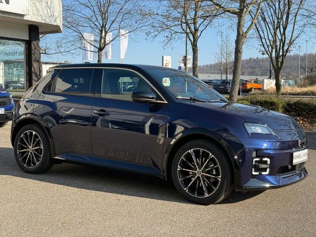Renault 5 E-Tech Iconic