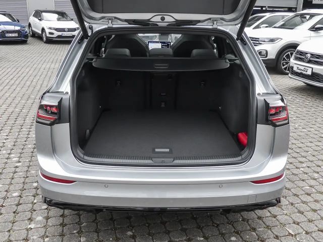 Volkswagen Golf R-Line Variant