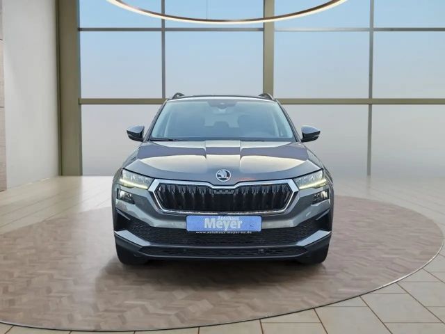 Skoda Karoq 1,0TSI 115PS Navi/LED/ACC/Kamera/Winterp.    **