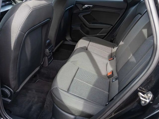 Audi A3 40 TFSI Quattro S-Tronic Sedan