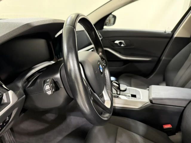 BMW 320 320d Touring xDrive