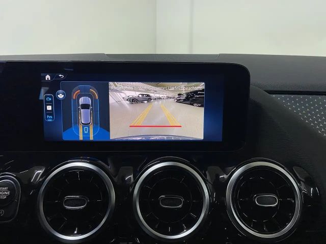 Mercedes-Benz GLA 220 4MATIC Progressive