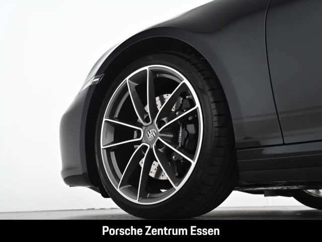 Porsche 992 4S Coupé Targa