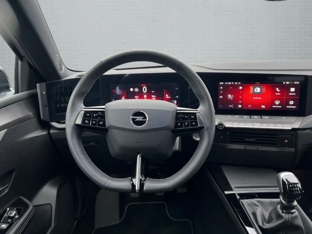 Opel Astra GS-Line Grand Sport