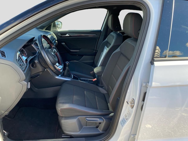 Volkswagen T-Roc Sport