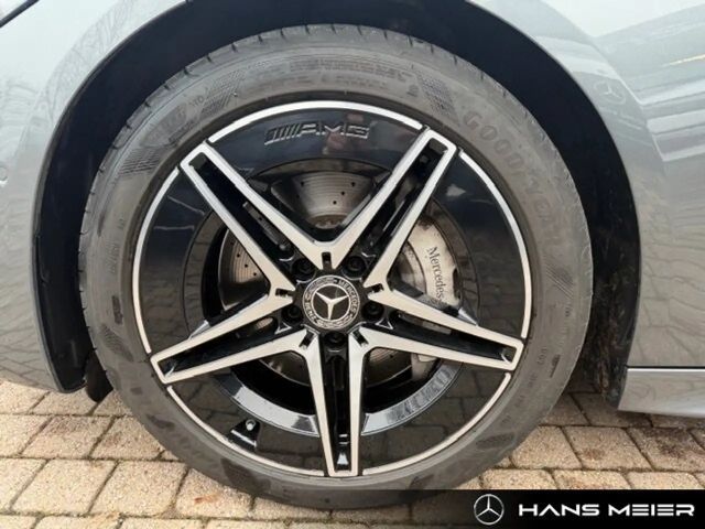 Mercedes-Benz C 220 AMG Line C 220 d Sedan