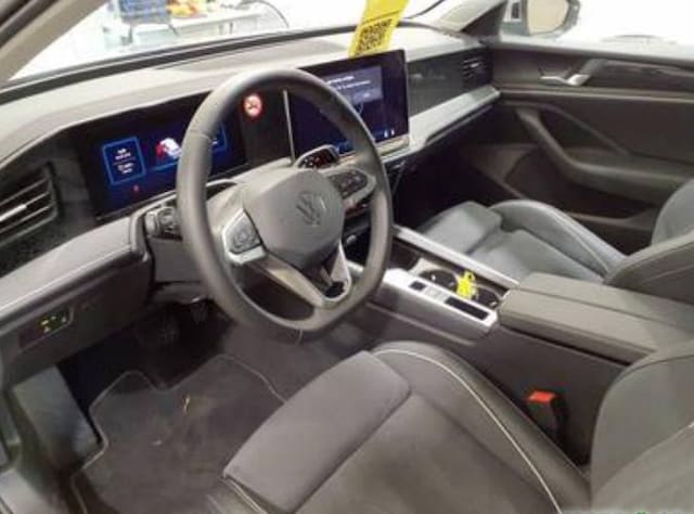 Volkswagen Passat 1.5 eTSI Business DSG