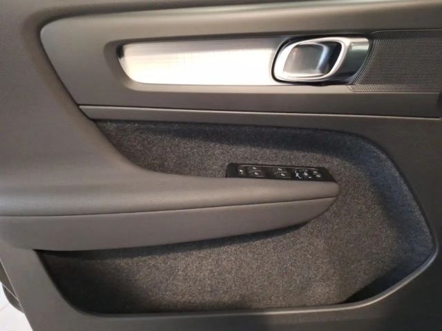 Volvo XC40 Momentum