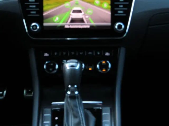 Skoda Superb 2.0 TSI 4x4 Combi Sportline