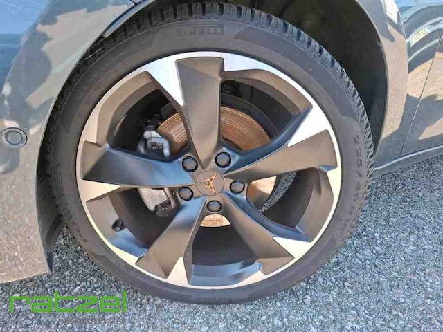 Cupra Leon Cupra 1.5 eTSI Navi Kamera Matrix LED panodach