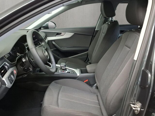 Audi A4 30 TDI S-Tronic Sedan