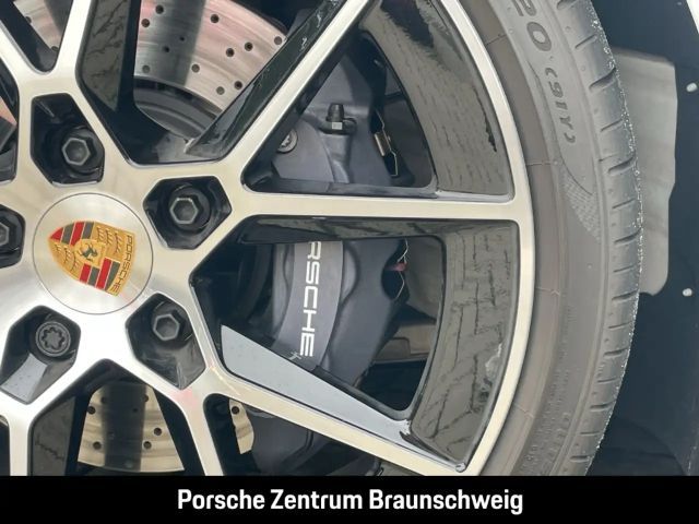 Porsche 992 Carrera Coupé Turbo