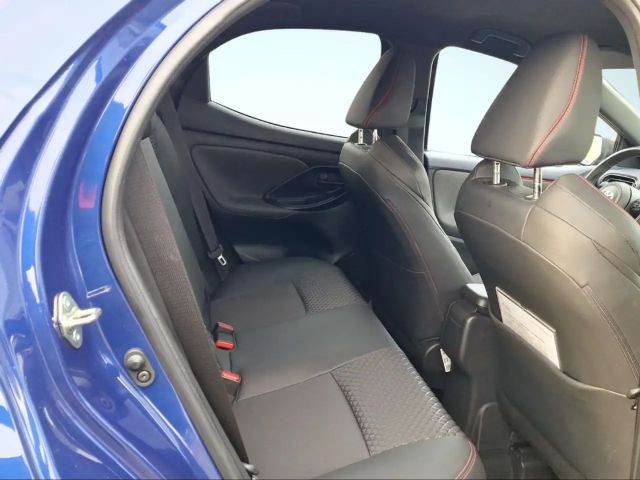 Toyota Yaris Tokyo Pop-Out 1.5 HUD Navi Soundsystem JBL LED App