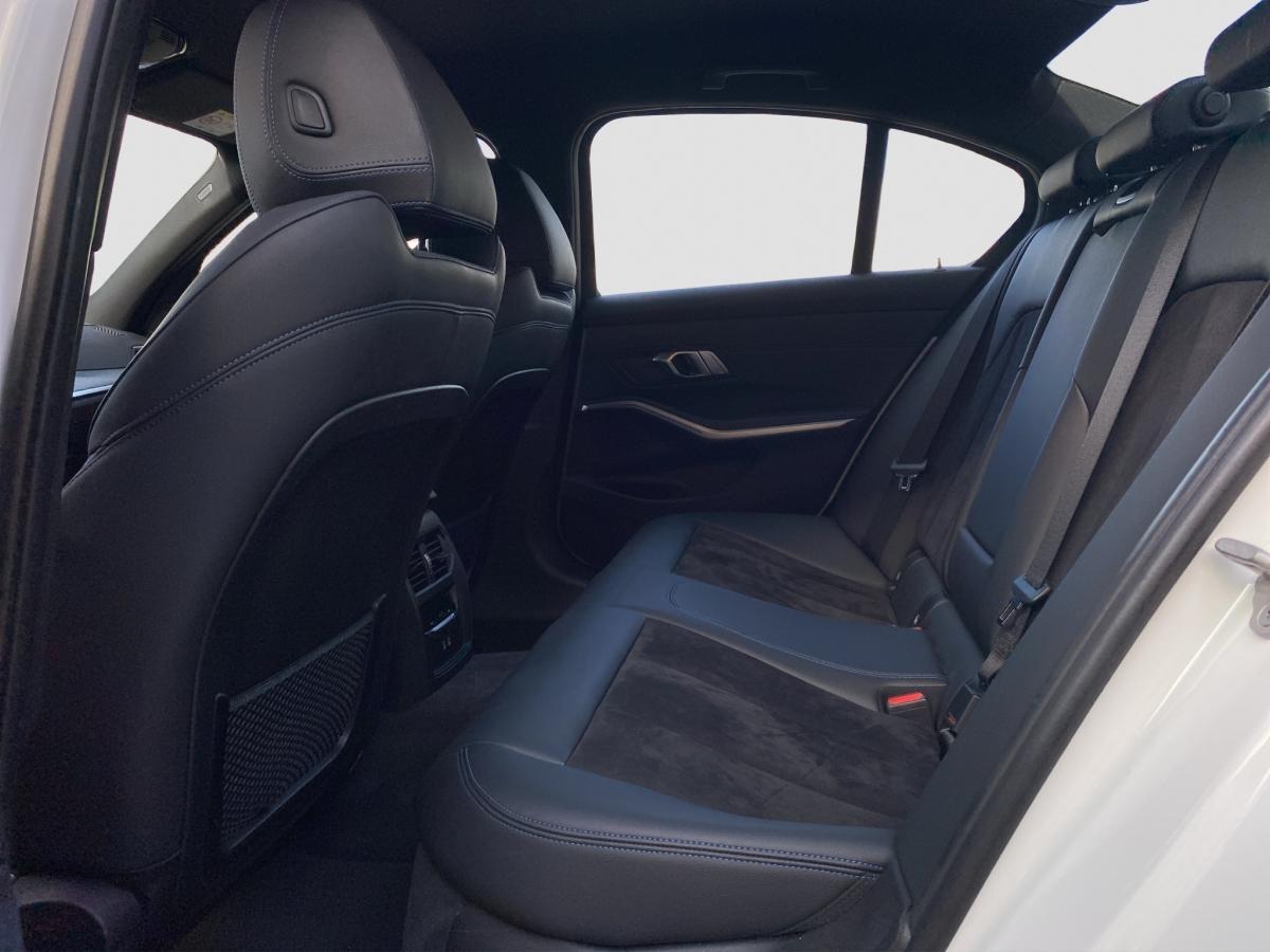 BMW 330 330e Sedan xDrive