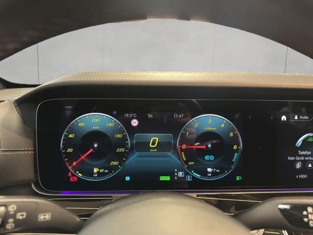 Mercedes-Benz E 300 E 300 e