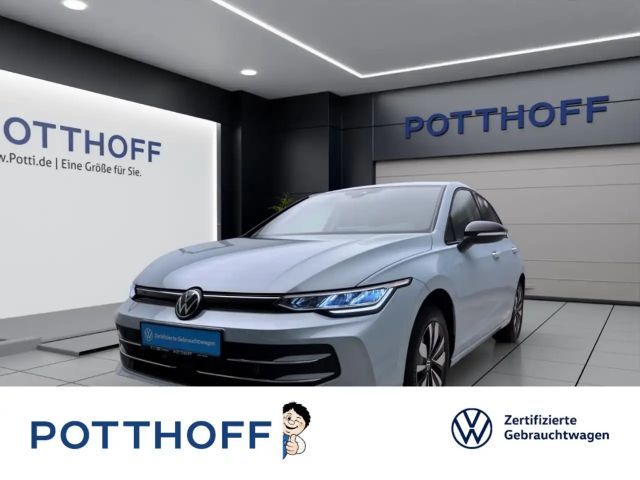 Volkswagen Golf 1.5 eTSI DSG