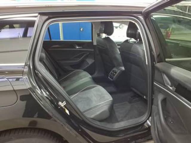 Volkswagen Passat 1.5 eTSI Business DSG Variant