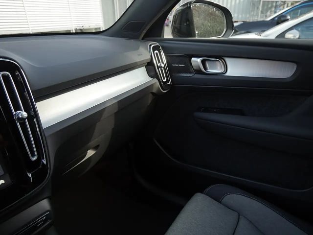 Volvo XC40 Dark Plus