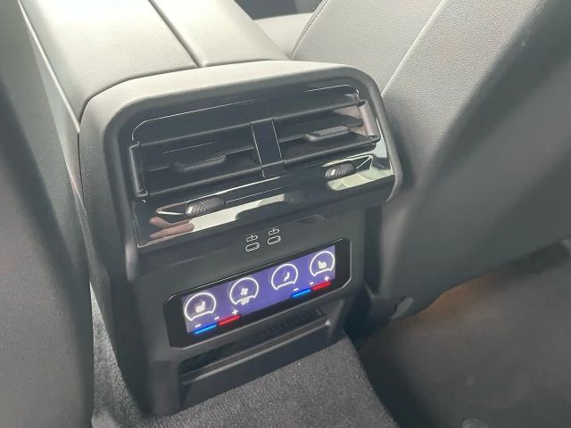 BMW 520 520i M-Sport Sedan