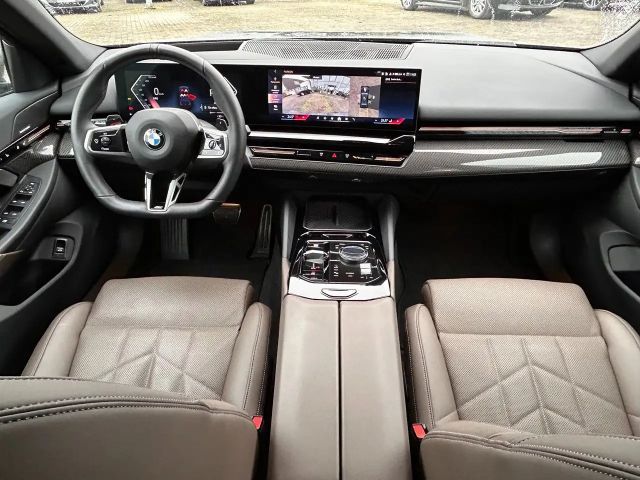 BMW 520 520i M-Sport Sedan