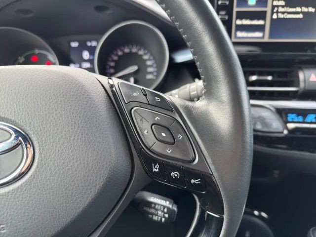 Toyota C-HR Hybride Team D