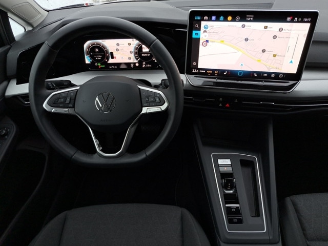 Volkswagen Golf 1.5 eTSI DSG Life Variant