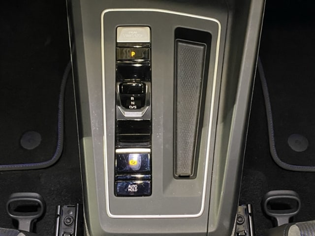 Volkswagen Golf 2.0 TSI 4Motion DSG Golf VIII