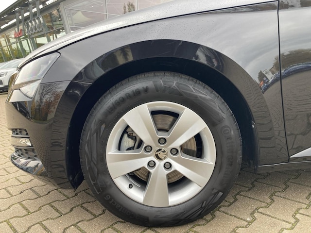 Skoda Superb Ambition Combi