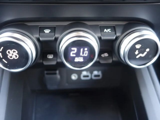 Mitsubishi Colt Intense