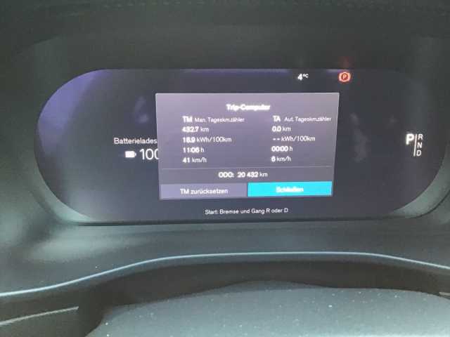 Volvo XC40 Core Recharge