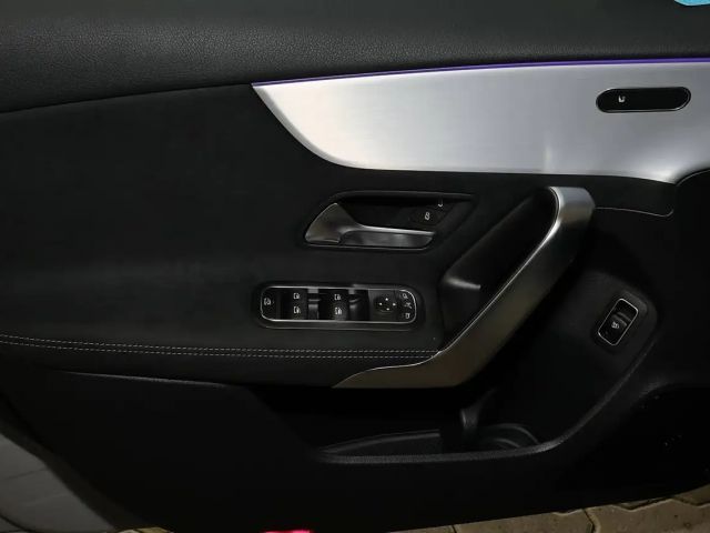 Mercedes-Benz A 200 AMG Line