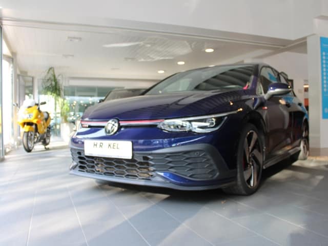 Volkswagen Golf 2.0 TSI Golf VIII