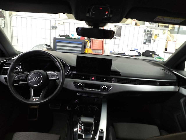 Audi A4 40 TFSI Avant S-Line S-Tronic