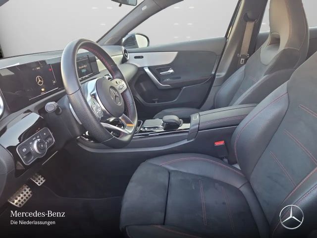 Mercedes-Benz A 250 A 250 e AMG Line