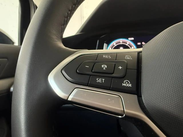 Volkswagen Golf Business DSG Variant