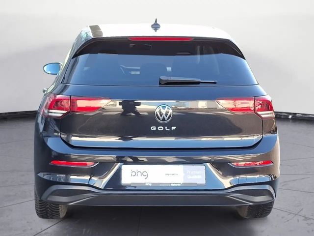 Volkswagen Golf Life Plus