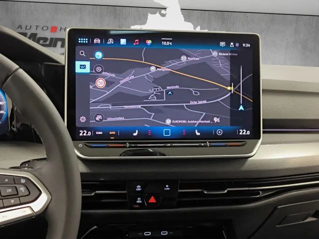 Volkswagen Golf 1.5 TSI DSG Style Variant