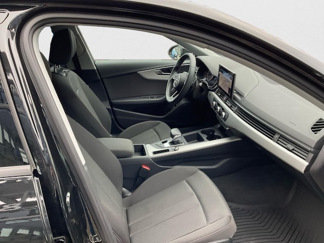 Audi A4 35 TFSI Avant S-Tronic
